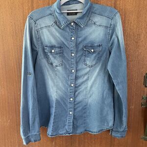 Ci Sono Women's Blue Chambray Denim Button Down Pearl Snap Shirt Size S